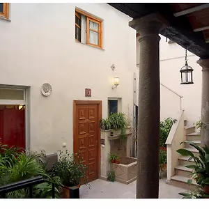 Hotel Golondrinas De La Alhambra