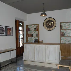 La Perla Guest house 2*