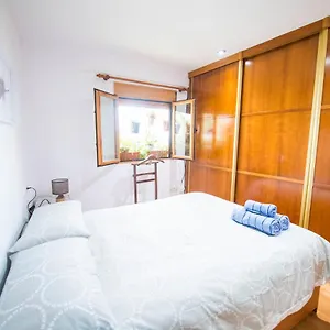 Placeta San Nicolas Apartment *