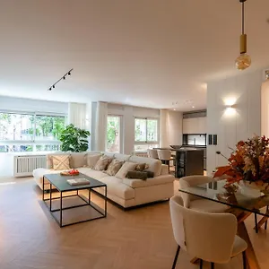 Apartment Carrera De La Virgen Boutique I 4pax
