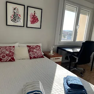 Homestay Doble Con Bano Privado En El Centro De Granada