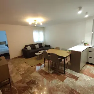 Apartment Centrico Con Parking *