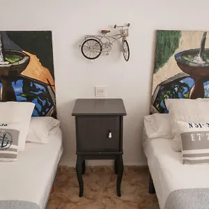 Preciosa, Muy Centrica Y Tranquila Viajeros