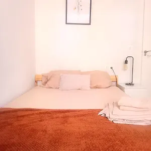 Homestay Habitacion Doble En Apartamento Reformado Con Terraza Double In Lovely With Terrace Granada